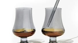 Droppen som förändrar allt: Vetenskapen bakom att vattna whisky